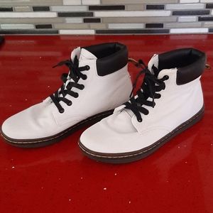 Doc Marten Dr. Martens sneaker boots size 8